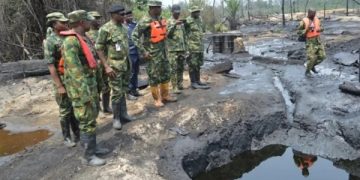 Nigerian Navy Busts Illegal Crude Oil Market In Rivers