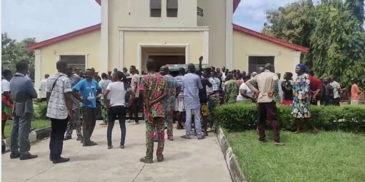 Ondo government commiserates with victim’s families over Owo attack