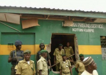 FG orders Correctional Centers to recapture fleeing inmates