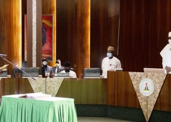 Buhari Swears in New Ministers