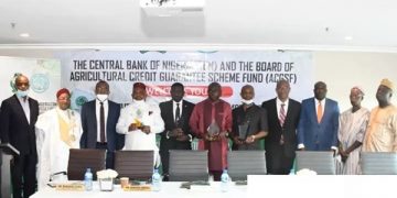 CBN Grants 1.232 million Loans to Farmers