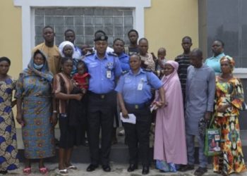 Kogi Police Presents Cheques to Families of Deceased Officers