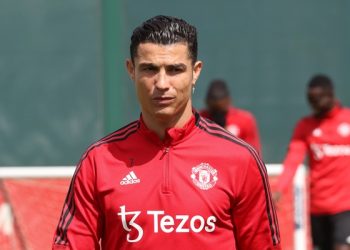 Ronaldo to Extend Contract at Old Trafford