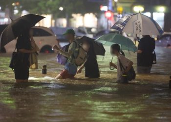 9 Die in Severe Flood in South Korea