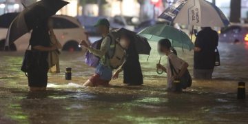 9 Die in Severe Flood in South Korea