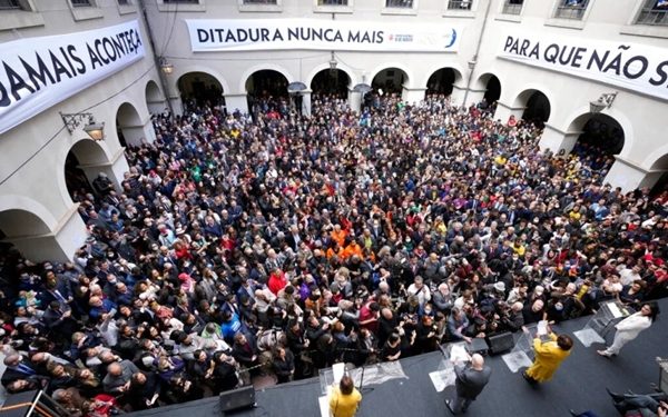 Brazilians Protest for Democracy