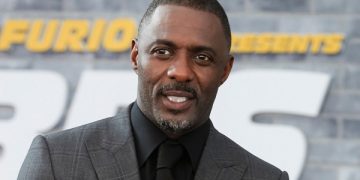 Elba Turns Down James Bond Role