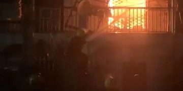 Fire Guts Shopping Mall in Lagos