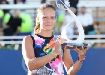 Kasatkina Beats Rogers in Silicon Valley Classic