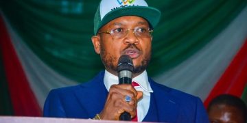 Lawmaker Charges Nigerian Students