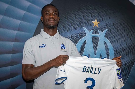 Marseille Signs United’s Center Back