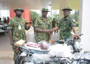 Nigerian Army Honor Soldiers