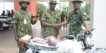 Nigerian Army Honor Soldiers