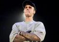 Bieber Cancels World Tour