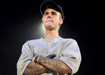 Bieber Cancels World Tour