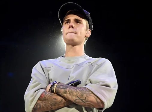 Bieber Cancels World Tour