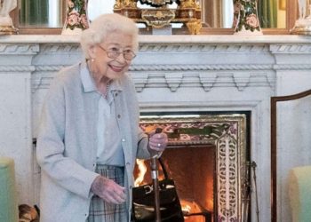 Britain’s Queen Placed under Medical supervision