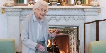Britain’s Queen Placed under Medical supervision