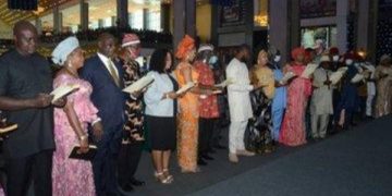 Umahi Swears-in Council Chairmen
