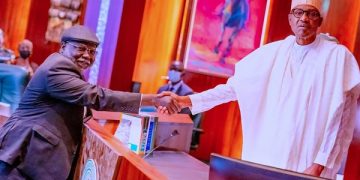 Buhari Swears in Chief Justice of Nigeria