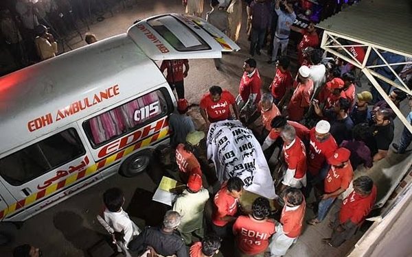 Bus Fire in Pakistan Claim Lives