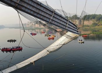 Death Toll from Bridge Collapse in India Rises