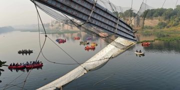 Death Toll from Bridge Collapse in India Rises
