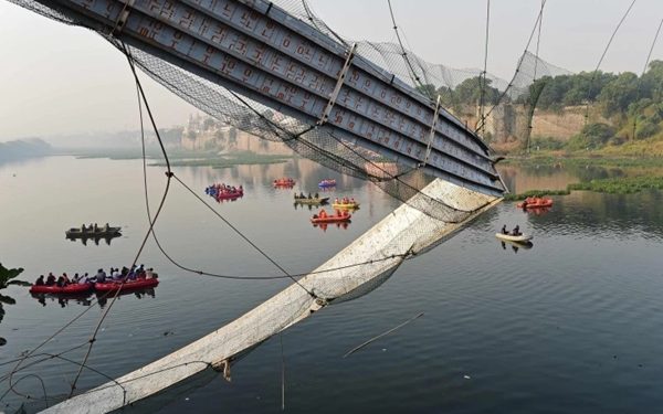 Death Toll from Bridge Collapse in India Rises