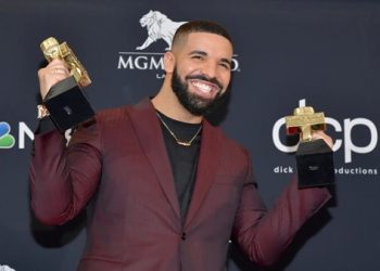 Drake Surpass 50 billion Streams on Spotify