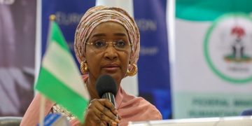 FG Distributes Relief Materials to Flood Victims
