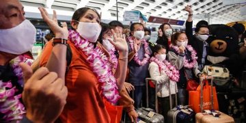 Taiwan Re-opens Border to Tourists