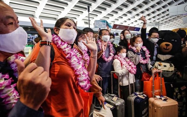 Taiwan Re-opens Border to Tourists