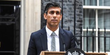 UKs PM Vows to Reunite Country