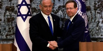 Israel’s Former Prime Minister Set to Form New Government