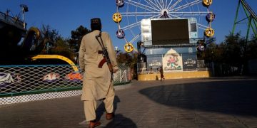 Taliban Prohibit Women from Going to Parks