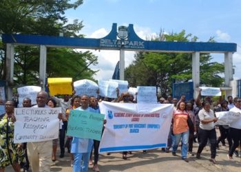 Uniport Protest Against Maltreatment of Lecturers
