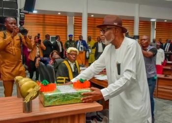 Akeredolu Presents 2023 Budget