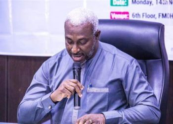 Federal Government Raises Alarm Over Shortage of Health Workers