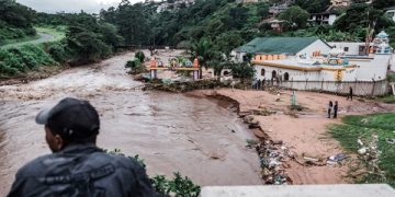 Flash flood claim lives in South Africa