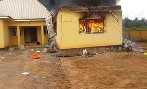 Hoodlums Attack INEC Office in Oru West