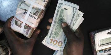 Naira Strengthens Against US dollar