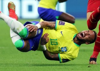 Neymar Returns from Injury