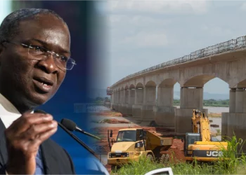 Federal Government Orders Closure of Second Niger Bridge