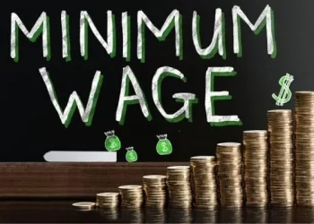 Federal Government to Review Minimum Wage