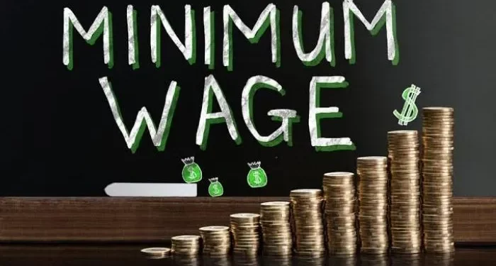 Federal Government to Review Minimum Wage