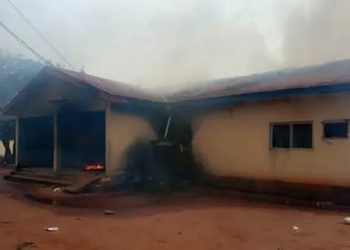 Hoodlums Attack Police Station in Anambra
