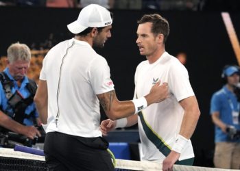 Murray Beats Berrettin in the First Round of the Australian Open