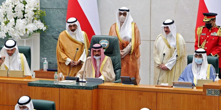 Kuwait government resigns over political standoff