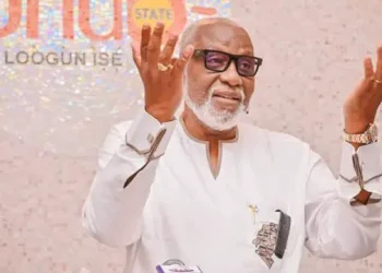 Akeredolu Urges Buhari to Reverse naira Policy