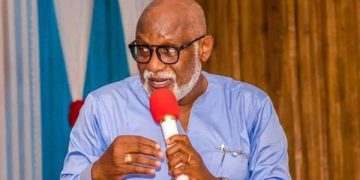 Akeredolu Urges Traders to Accept Old Notes
